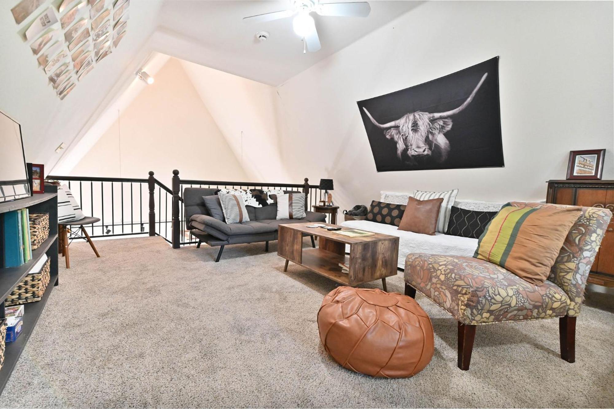 Hathaway Hideaway Loft *